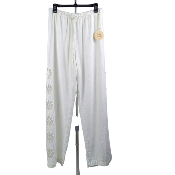 Camila Coelho Linen Blend Pants Floral Eyelet Cutouts At Sides White M NWT - Picture 3 of 10